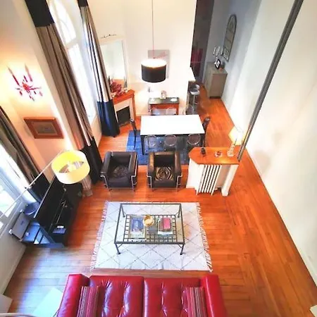 公寓 Beautiful Quiet Family Loft