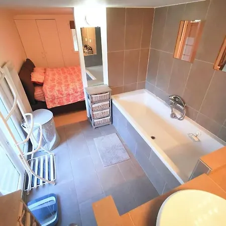 Beautiful Quiet Family Loft Apartment